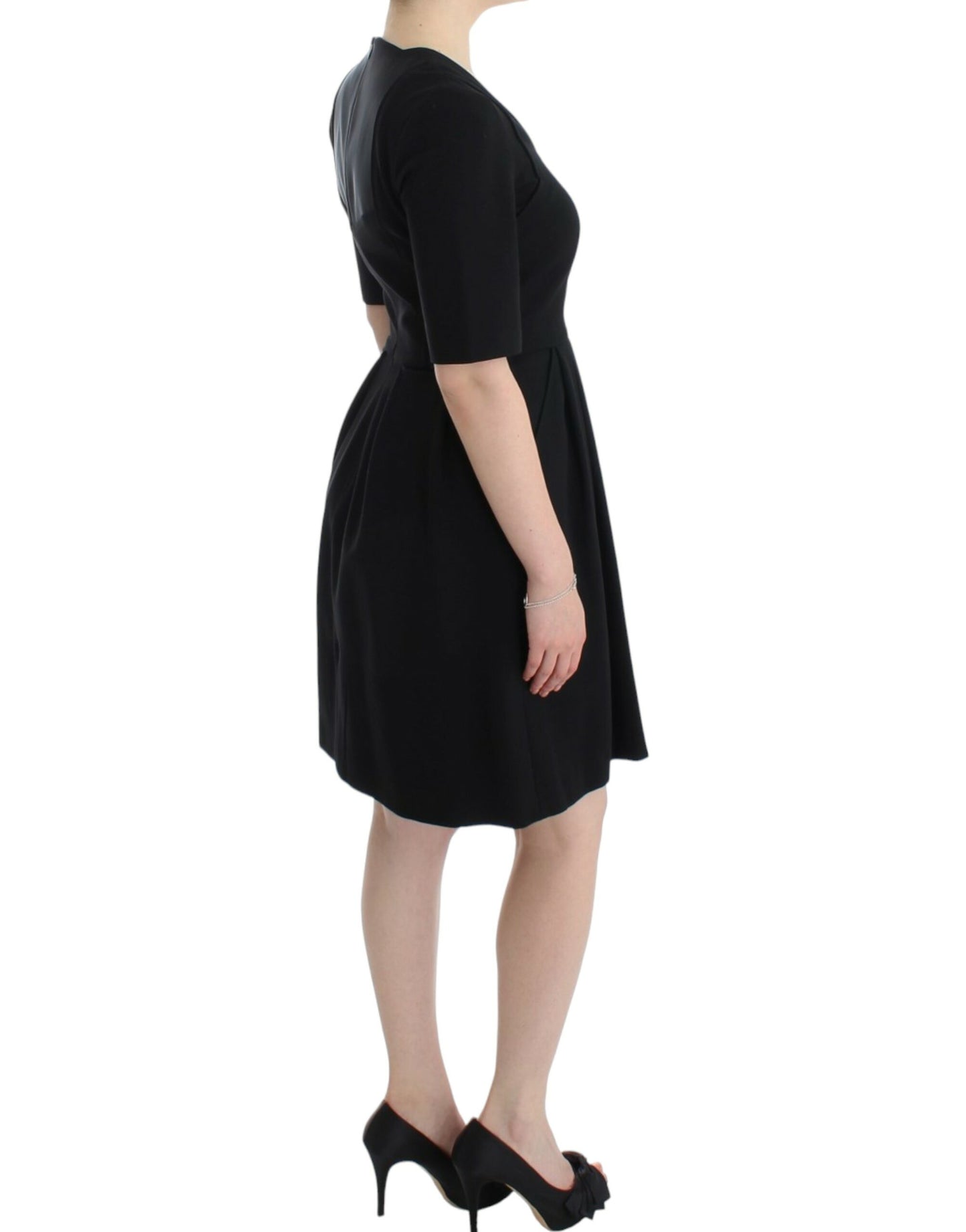 Elegant Black Short Sleeve Venus Dress