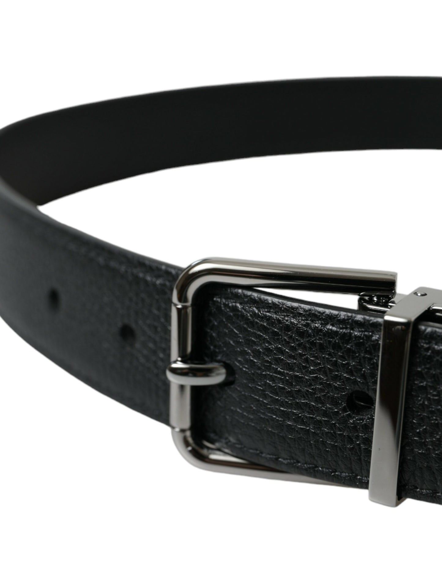 Elegant Leather Belt with Metal Buckle