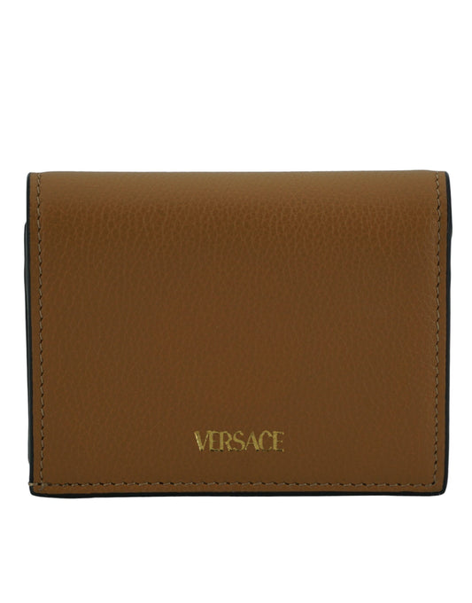 Elegant Compact Leather Wallet in Brown
