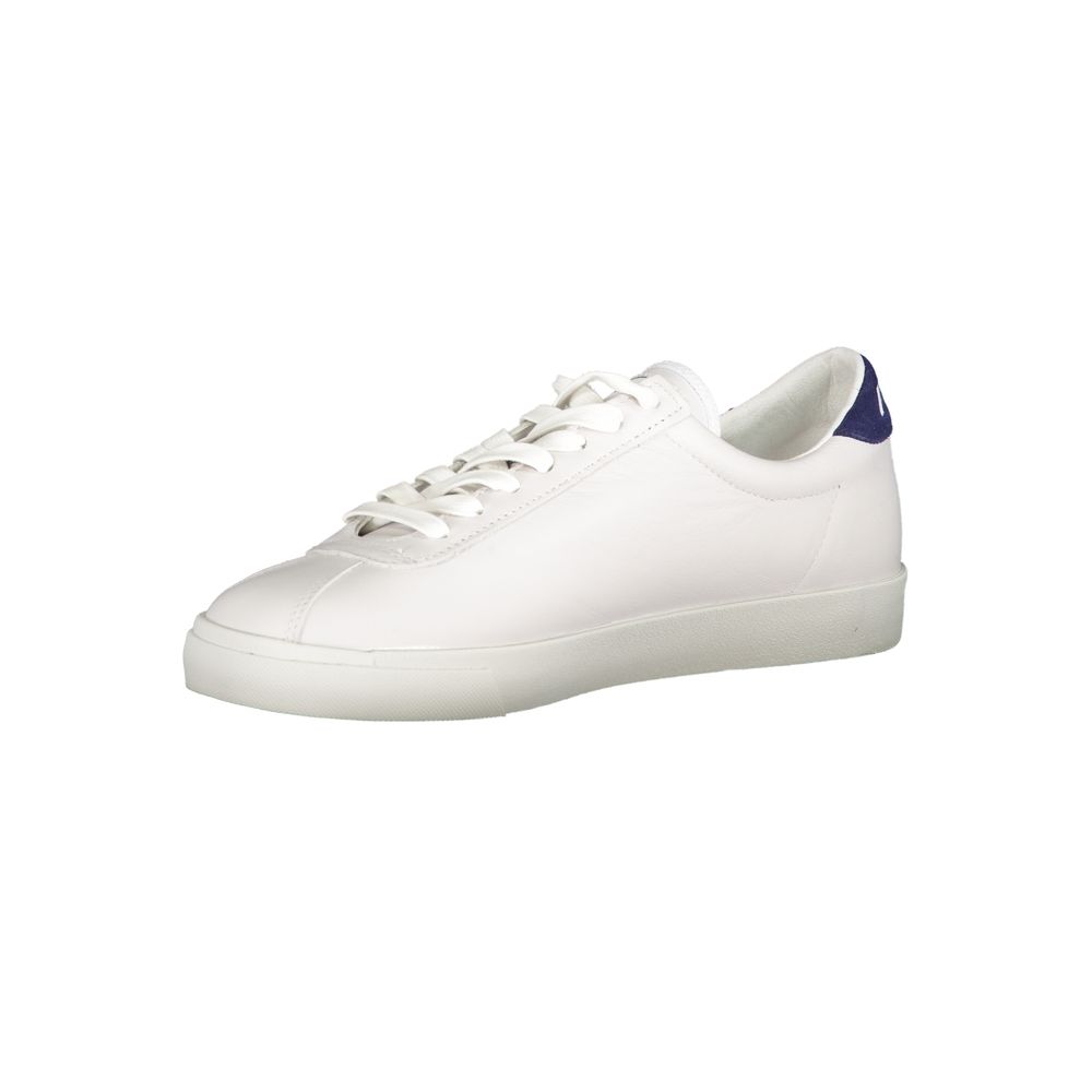 Sleek White Sneakers with Contrast Detailing