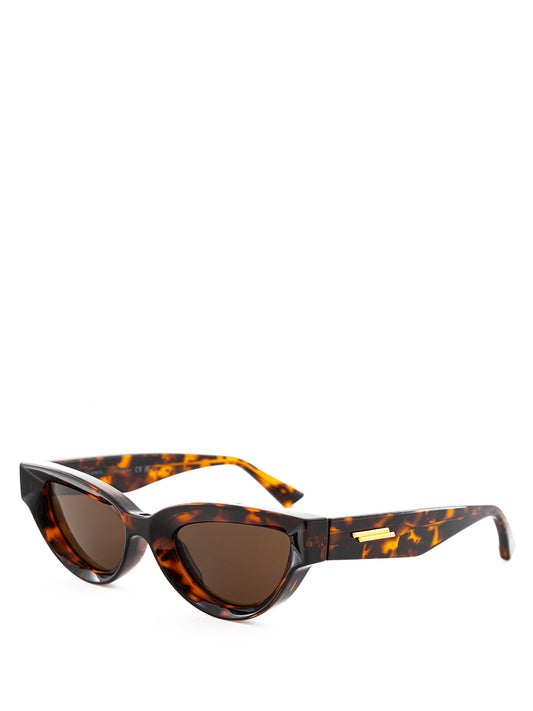 Elegant Tortoise-Shell Sunglasses