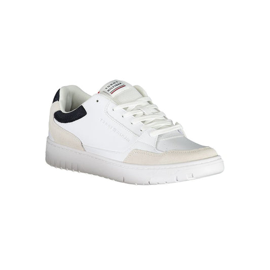 Sleek White Sneakers with Contrast Accents