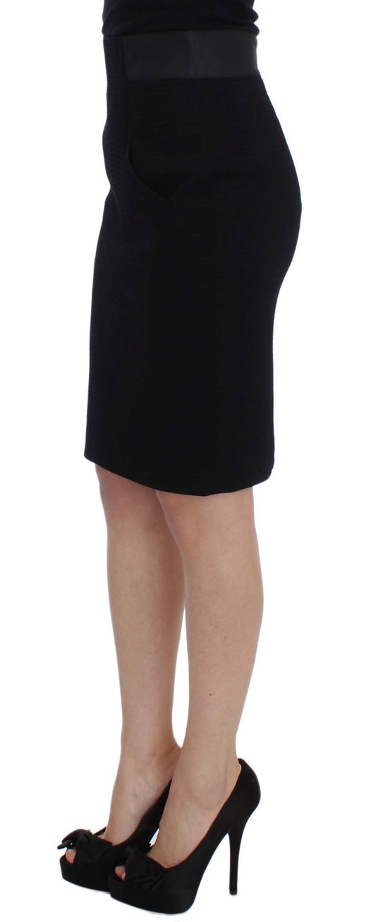 Elegant Black Pencil Skirt - Perfect for Chic Styling