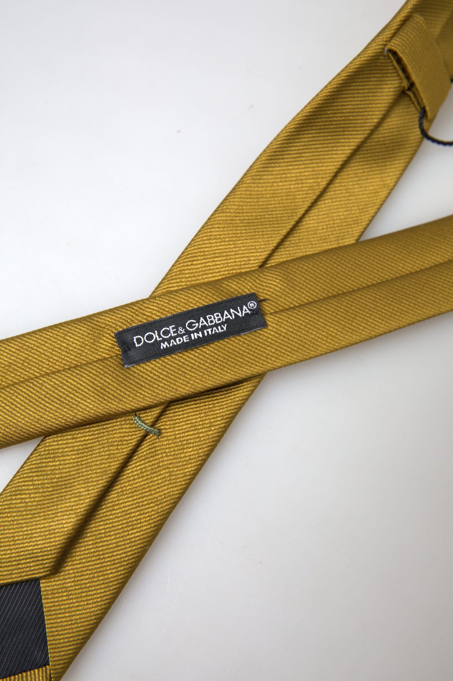 Elegant Gold Silk Tie for Men