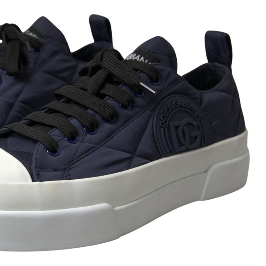 Chic Blue Casual Sneakers for the Stylish Man