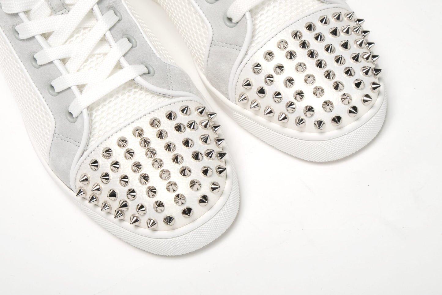 Bianco Version Lou Spikes Orlato Flat Shoes