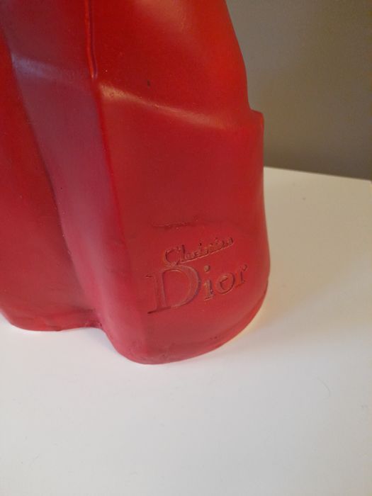 Christian Dior Advertizing Busk