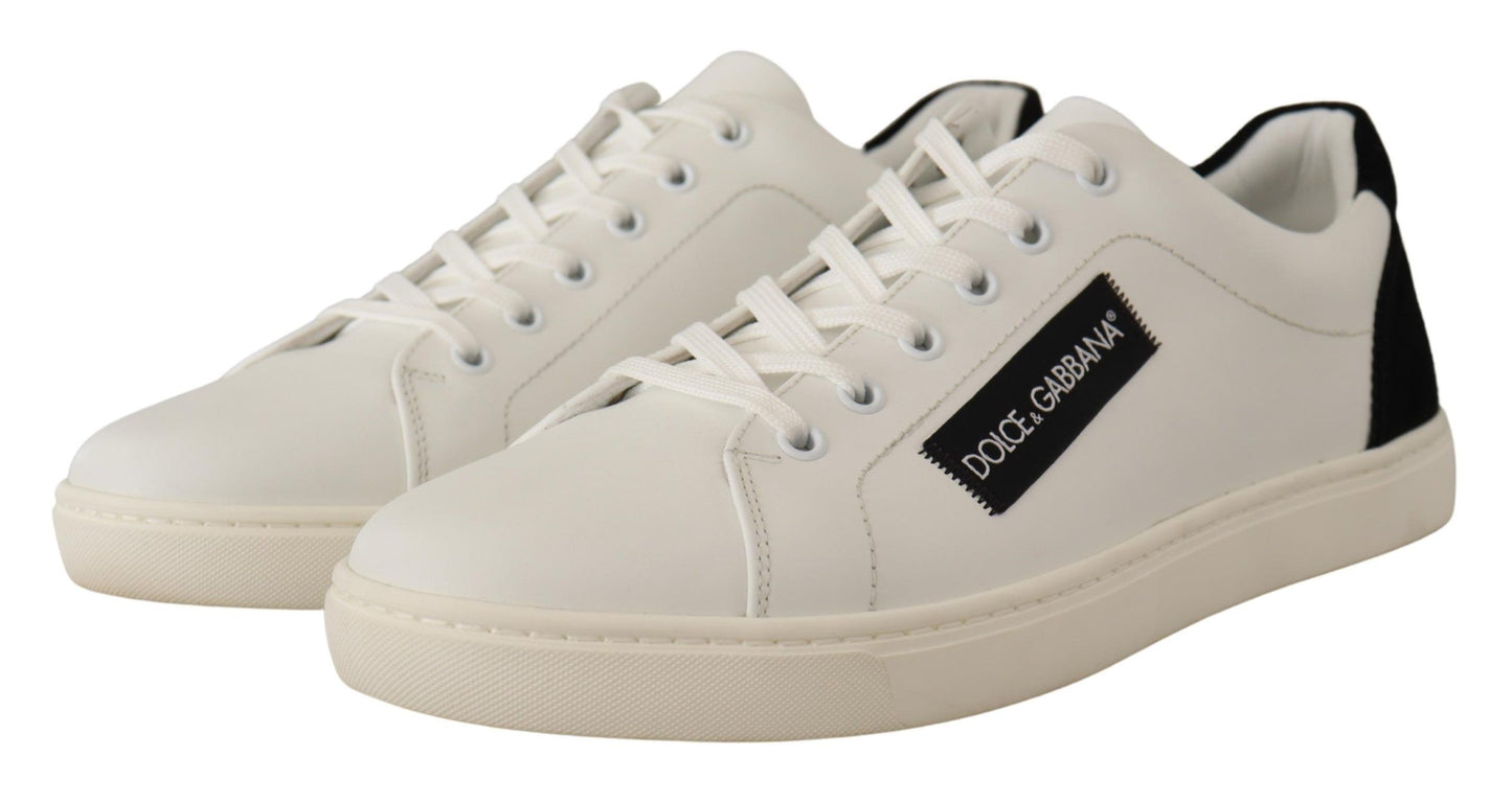 Elegant Monochrome Leather Sneakers