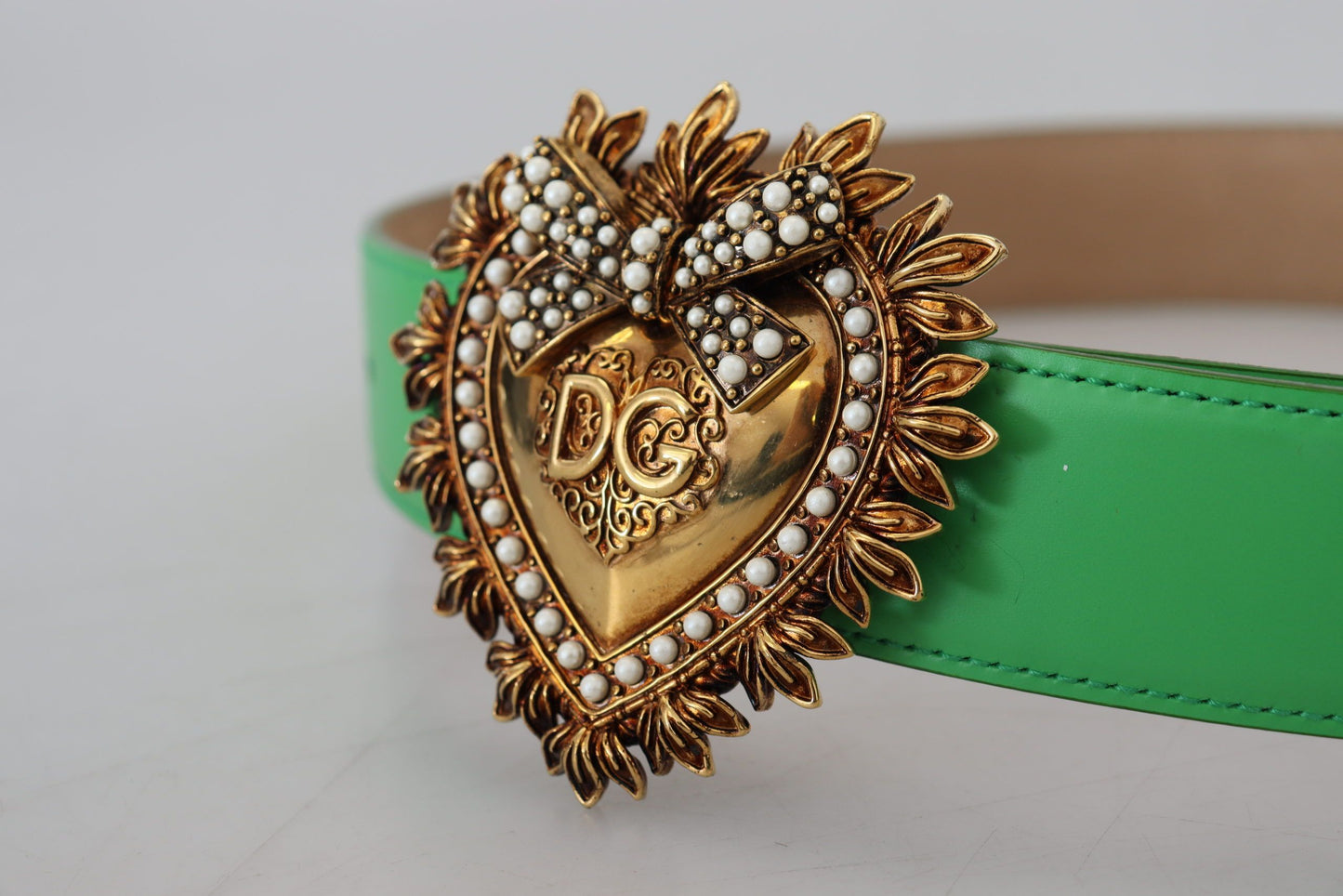 Elegant Green Leather Belt with Gold Buckle