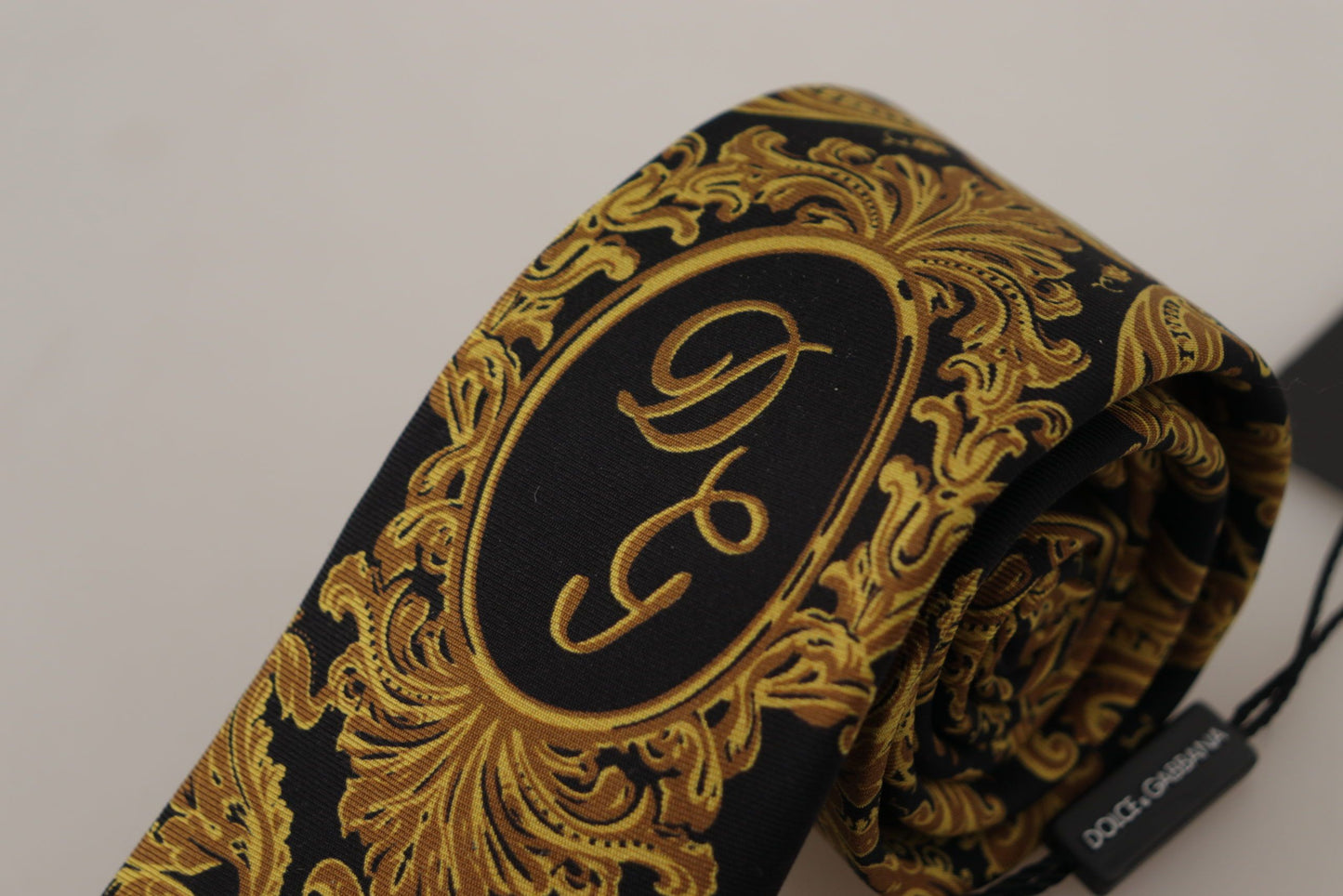 Elegant Gold Silk Tie