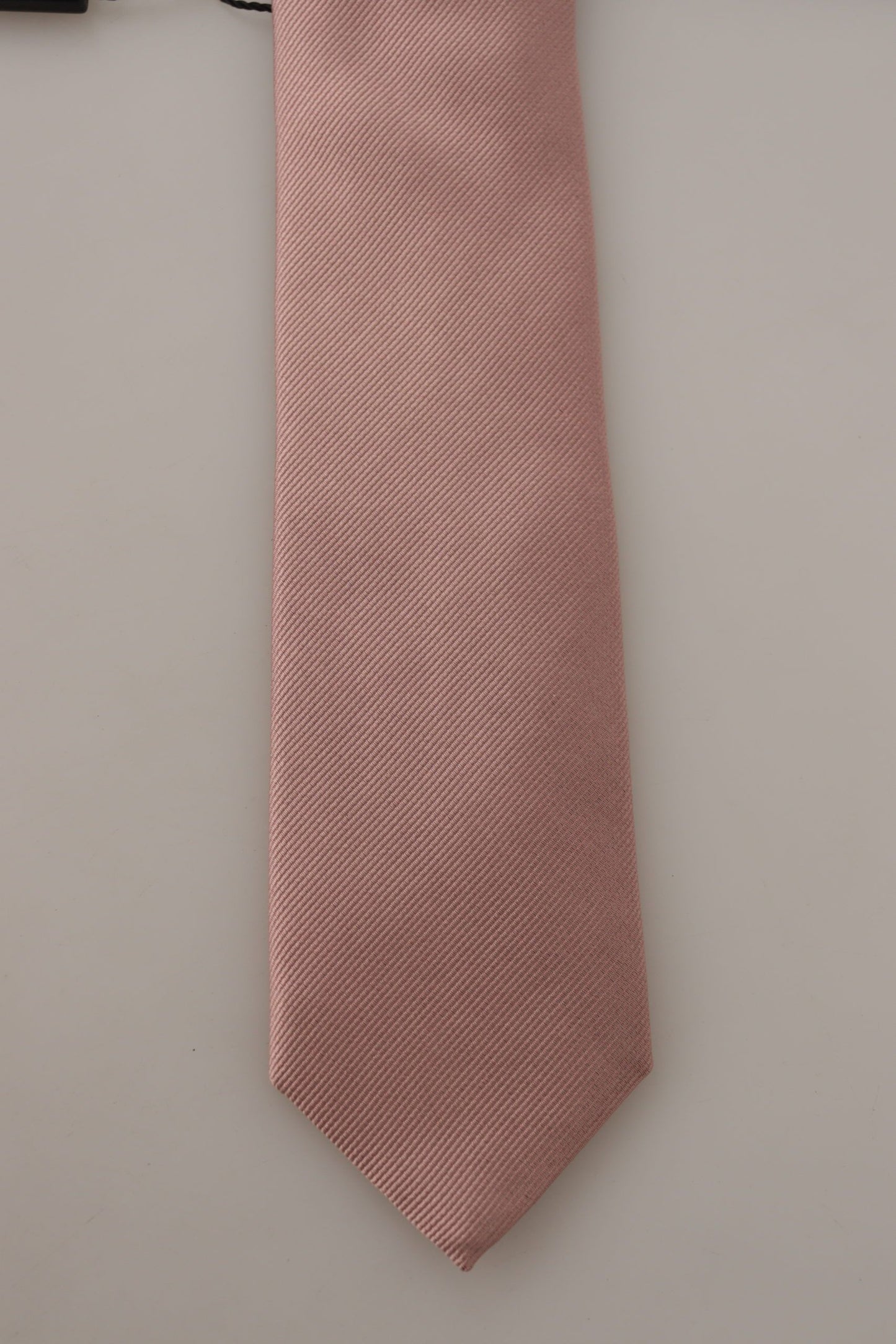 Elegant Pink Silk Tie for Sophisticated Gentlemen