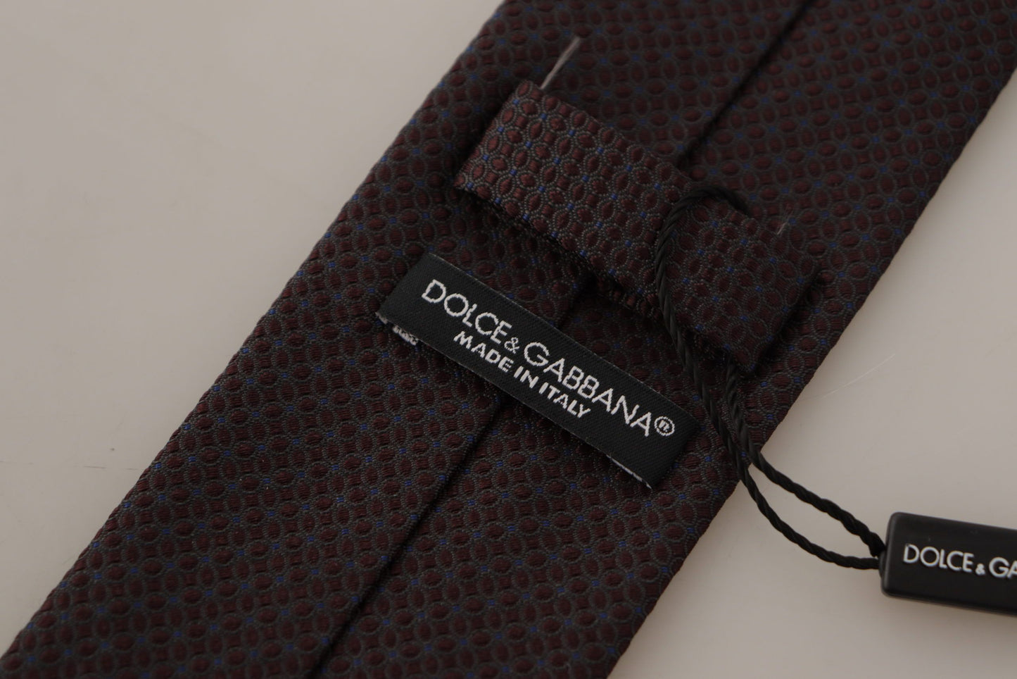 Elegant Bordeaux Silk Tie