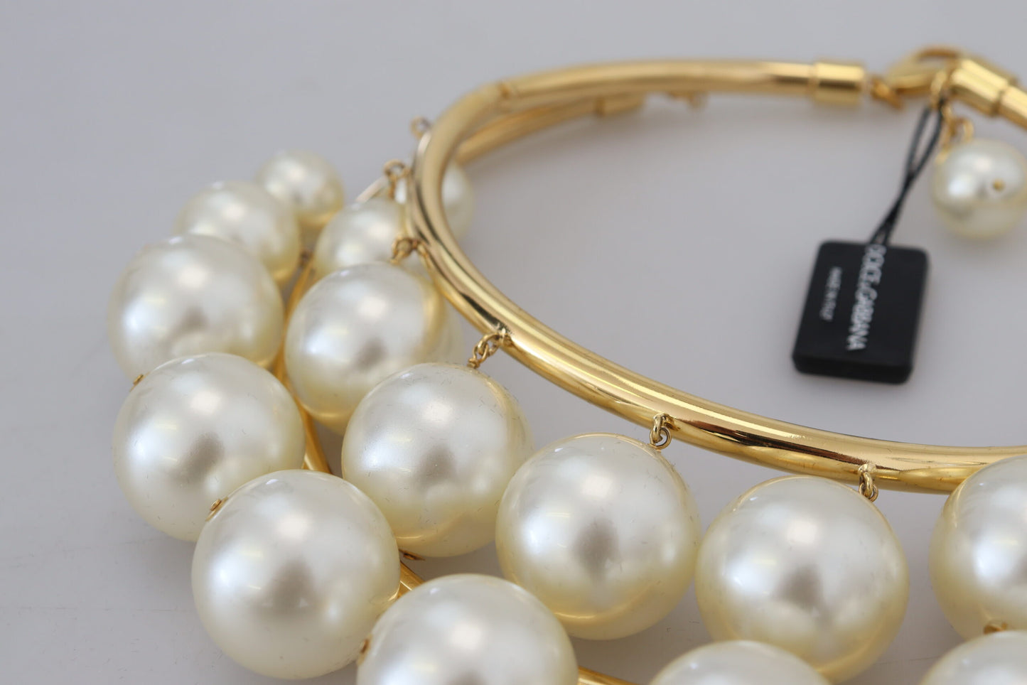 Elegant Faux Pearl Embellished Gold Choker