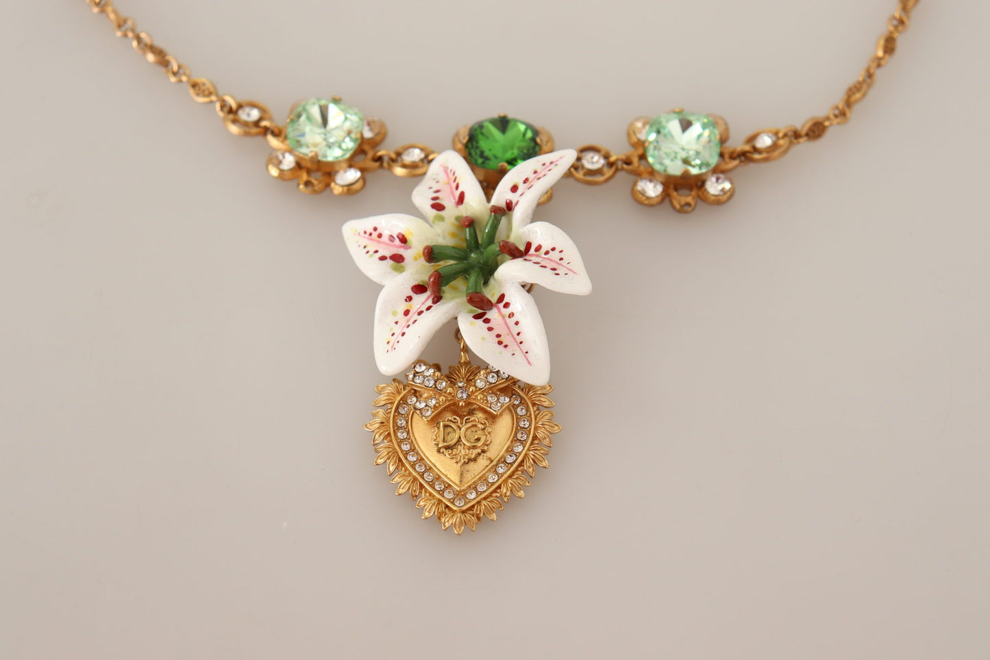 Charm Delight Floral Motif Necklace