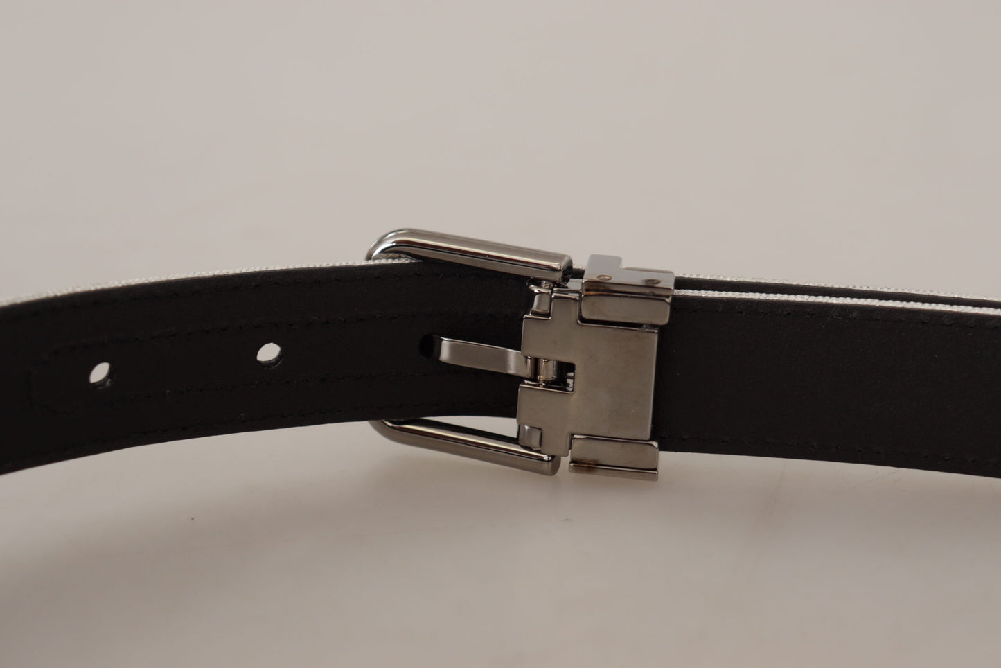 Chic White Leather Belt with Chrome Buckle