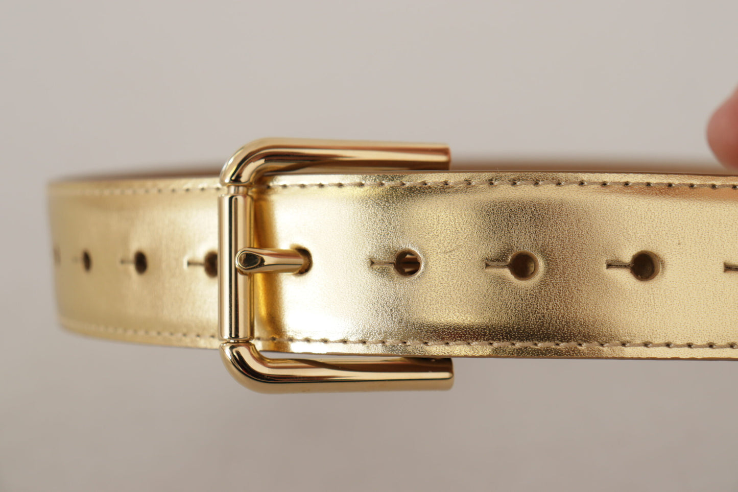 Elegant Gold Leather Belt with Logo Buckle