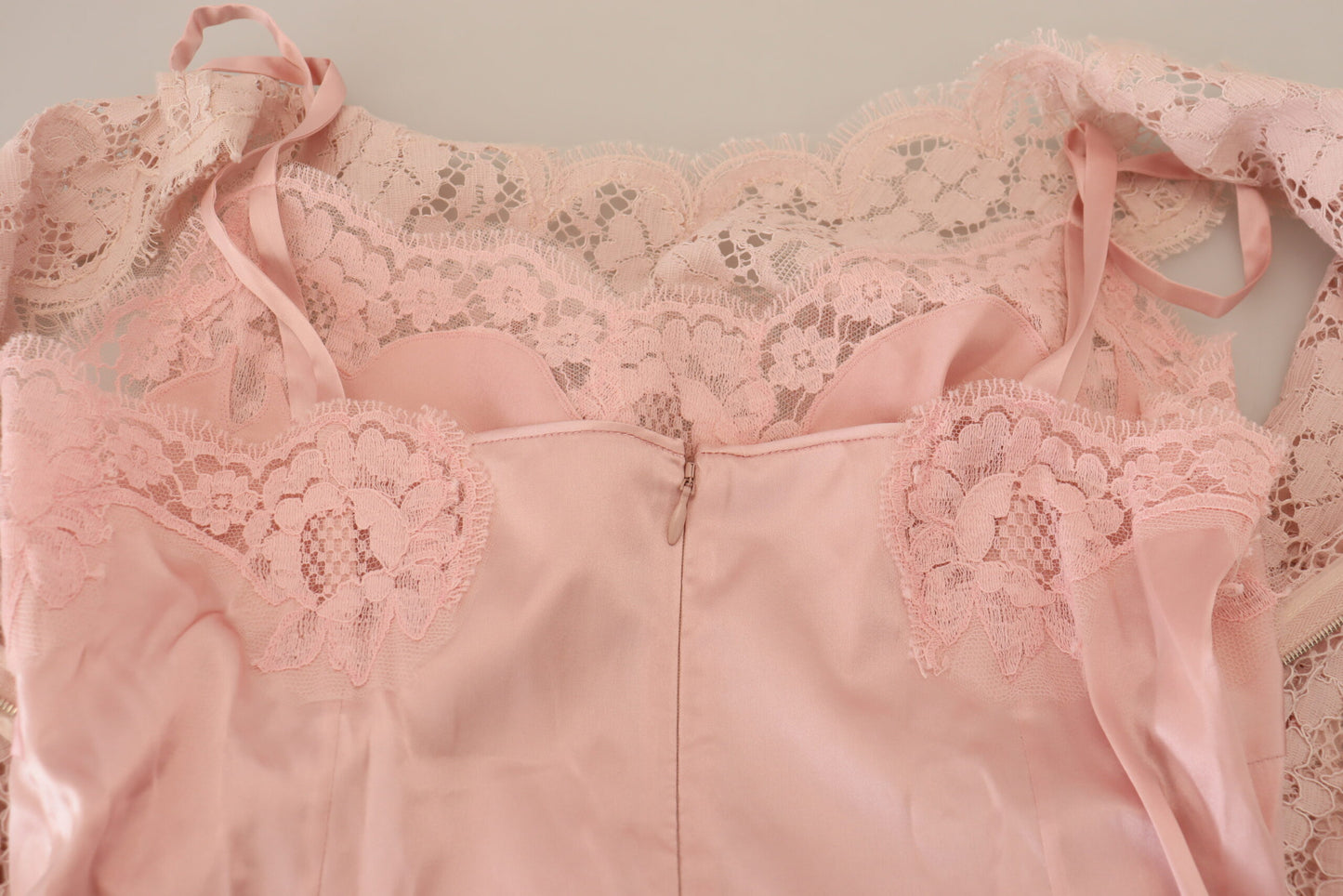 Elegant Sheer Lace Sleeveless Blouse in Pink