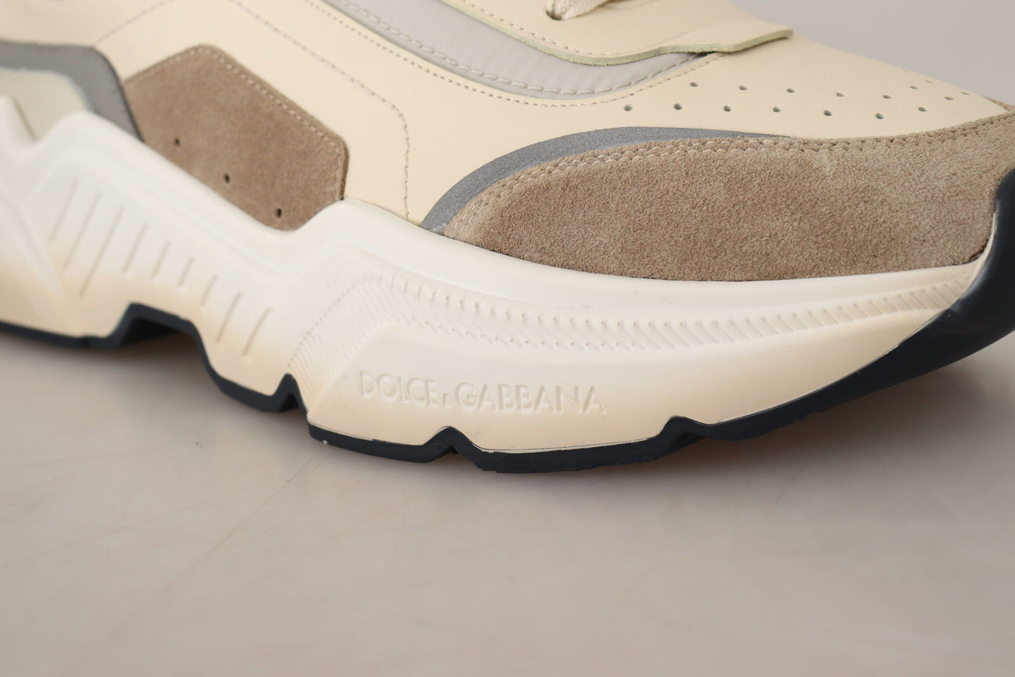Daymaster Casual Beige Leather Sneakers