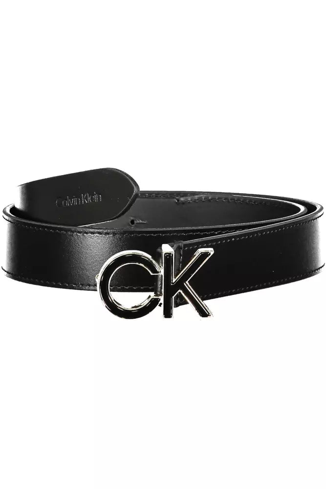 Sleek Leather Belt with Metal Buckle