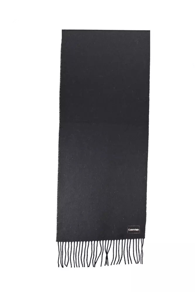 Elegant Black Woolen Scarf with Logo Detail