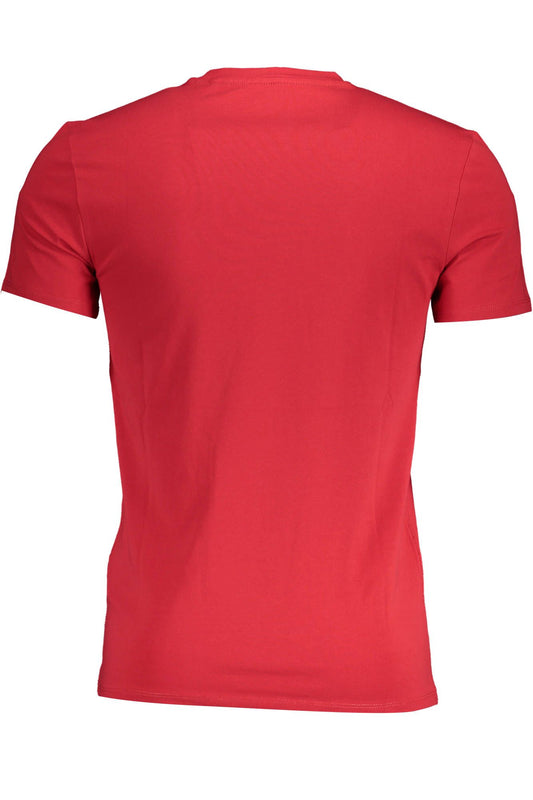 Revitalize Your Wardrobe with a Chic Red Tee