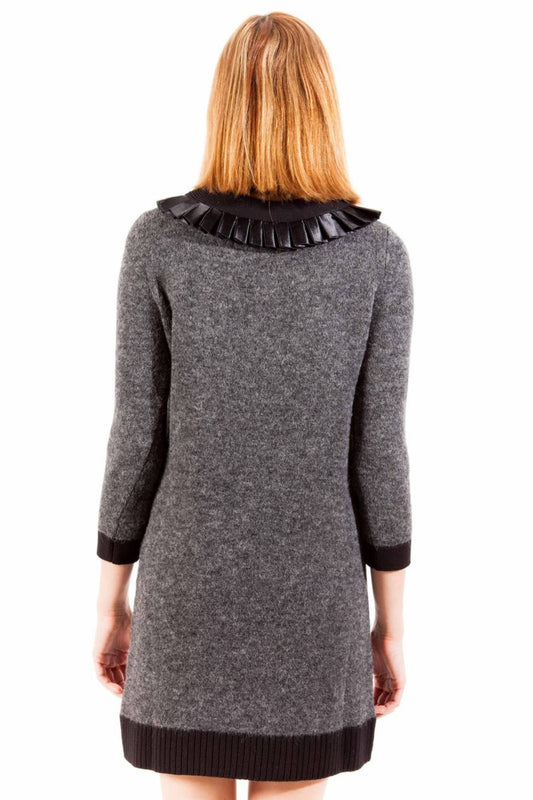 Chic Gray Wool Dress with Pockets