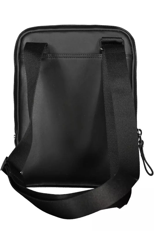 Sleek Black Leather Shoulder Bag with Contrasting Details