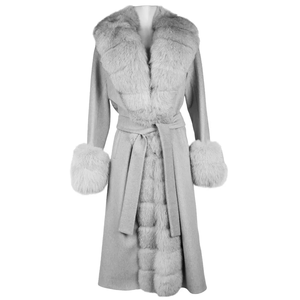 Elegant Wool Coat with Luxurious Fox Fur Trim