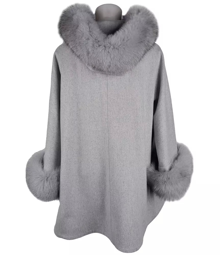 Elegant Wool Short Coat with Fur Accents