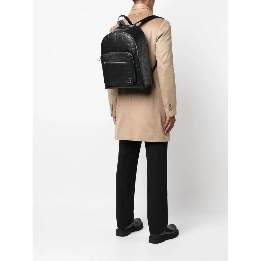 Chic Woven Leather Backpack - Compact & Versatile