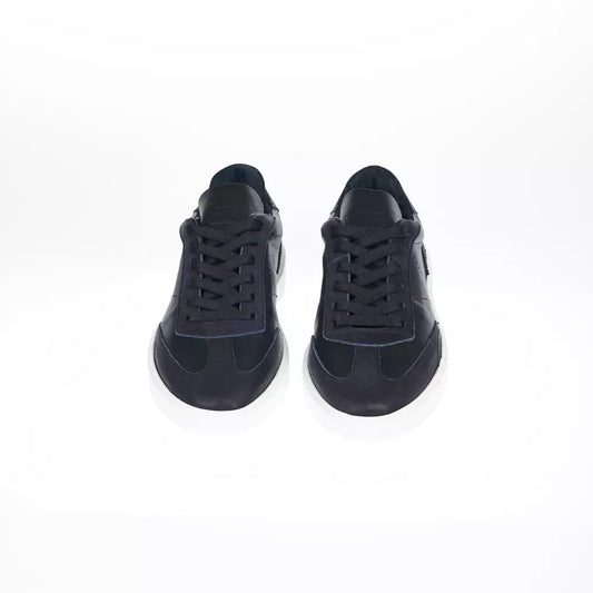 Sleek Black Leather Sneakers with Contrast Sole