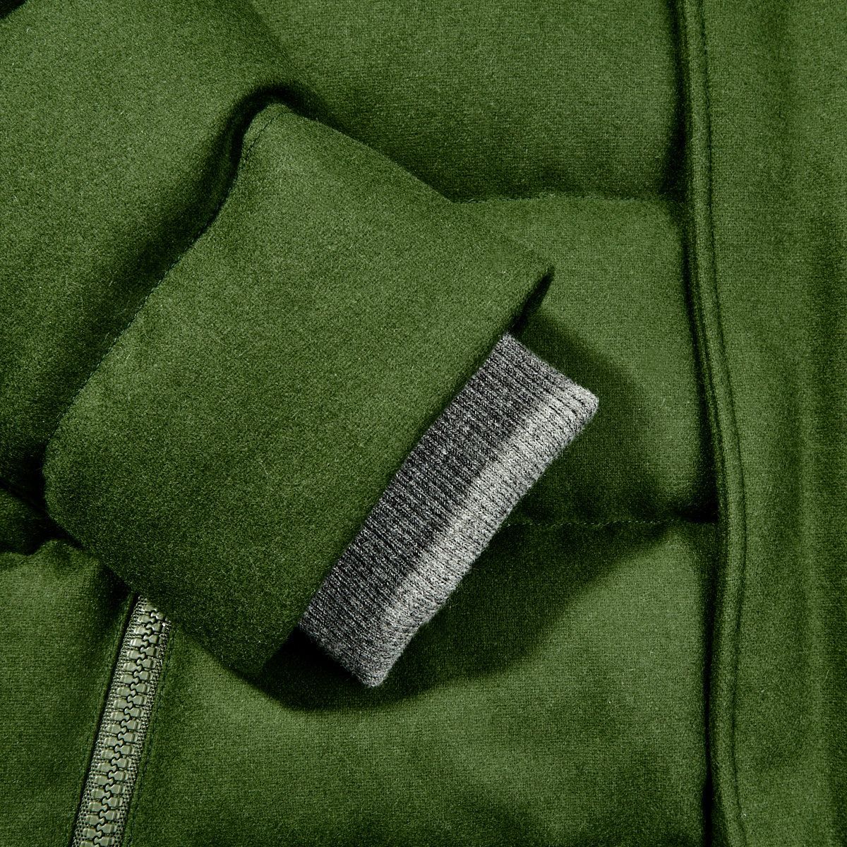 Elegant Green Water-Repellent Down Jacket with Hood