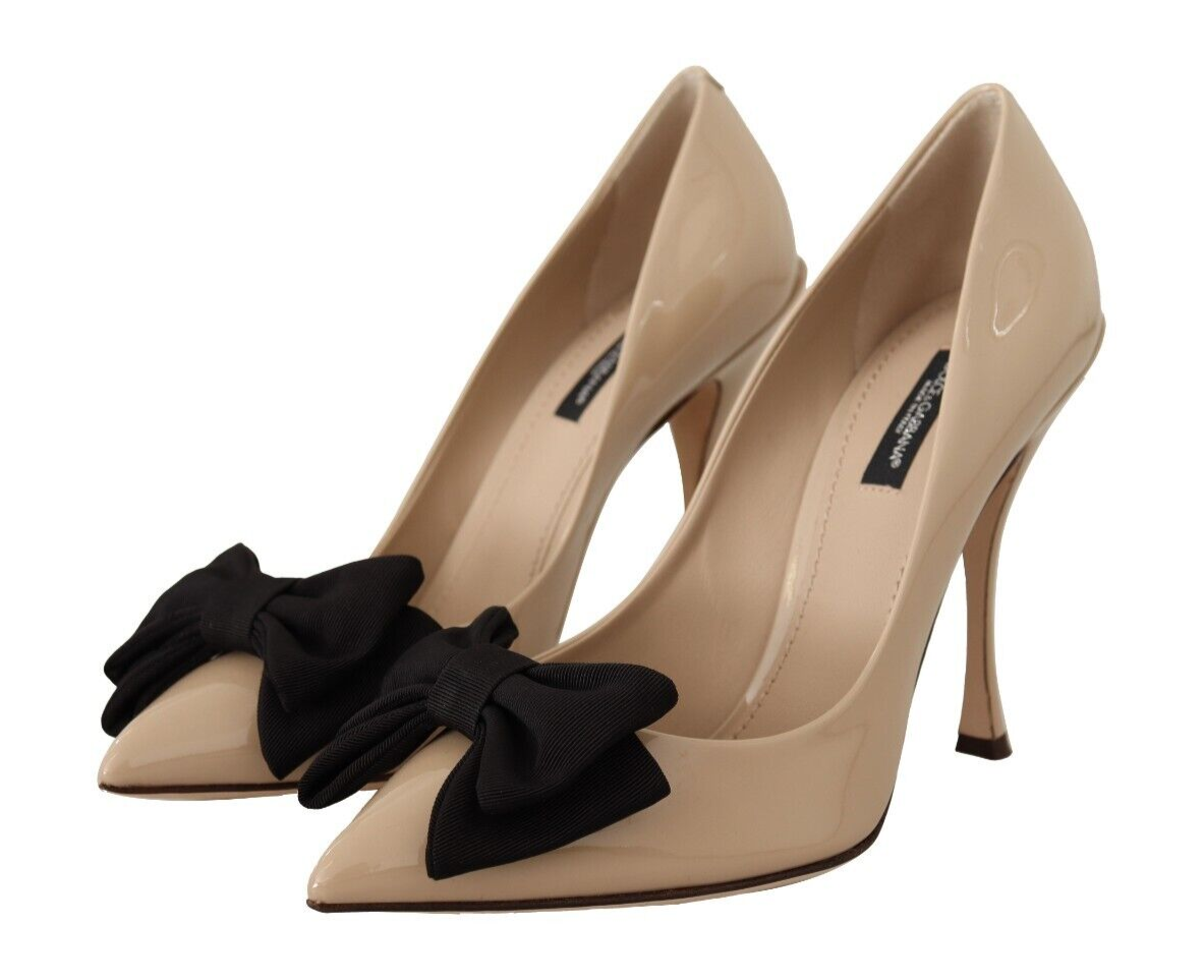 Beige Patent Leather Pumps with Black Bow