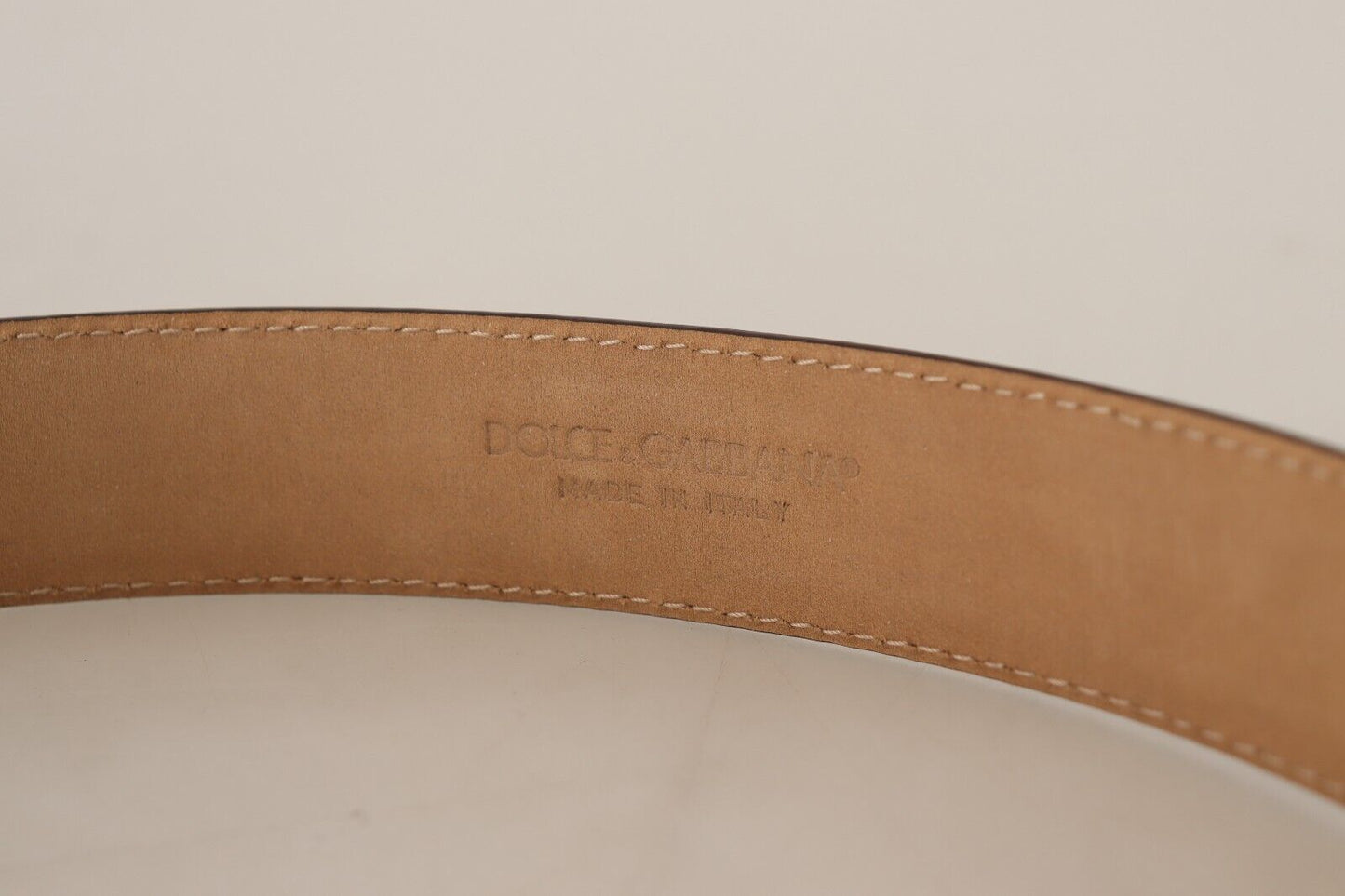 Elegant Bordeaux Leather Belt with Gold Buckle