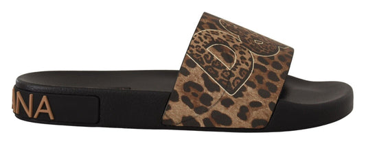 Elegant Leopard Print Flat Sandals