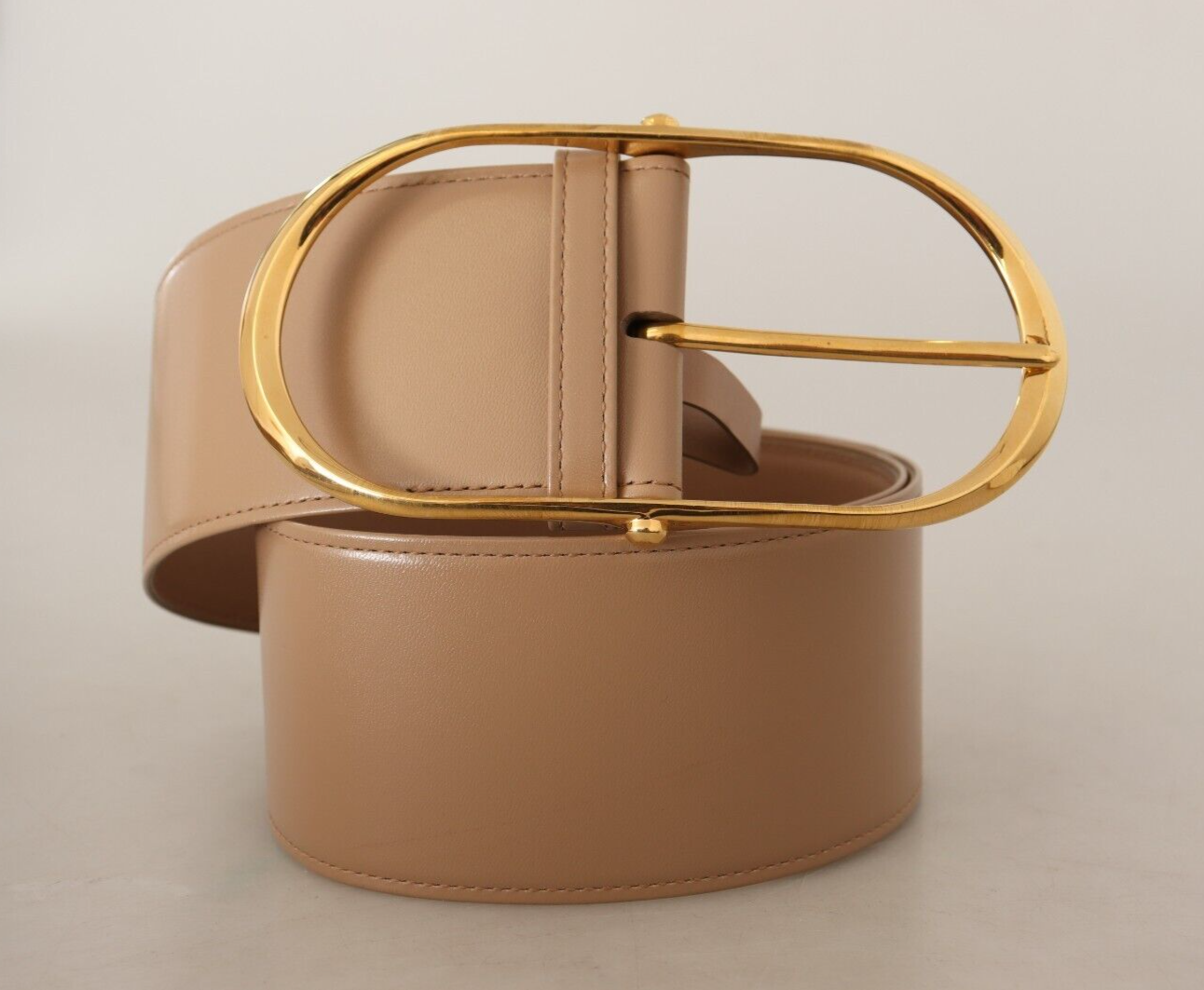 Elegant Beige Leather Belt with Gold Oval Buckle