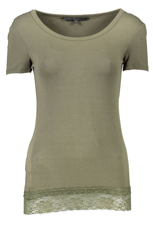 Chic Green Logo Tee with Short Sleeves