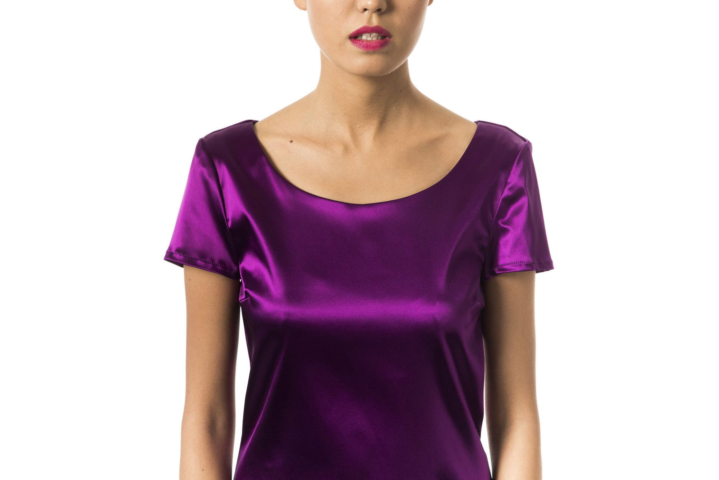 Elegant Violet Short Dress with Round Neck